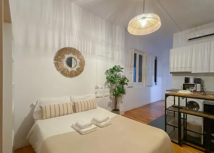 Victoria Studio III